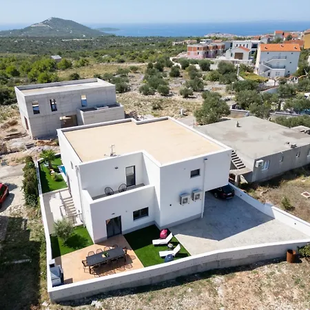 Villa Luxe House *