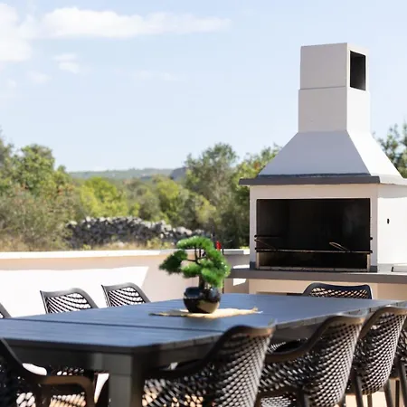 Luxe House Villa