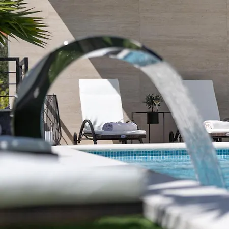 Luxe House